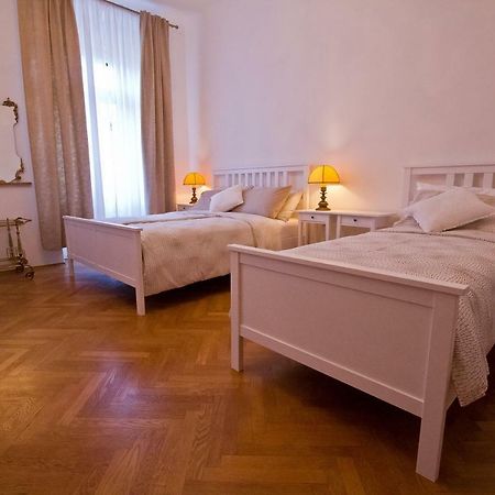 Golden Rooms Bed & Breakfast Trieste Ngoại thất bức ảnh