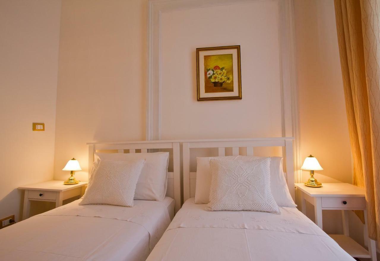 Golden Rooms Bed & Breakfast Trieste Ngoại thất bức ảnh