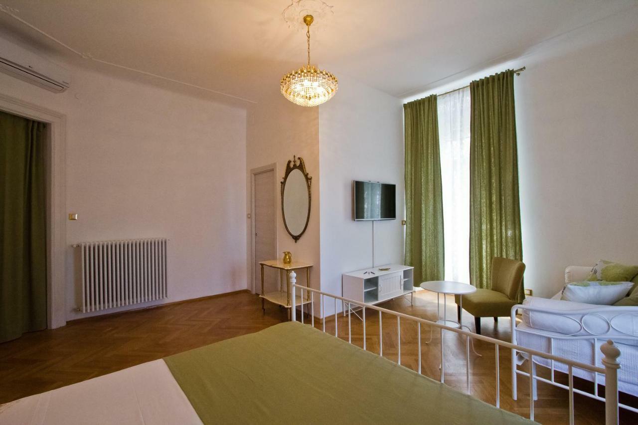 Golden Rooms Bed & Breakfast Trieste Ngoại thất bức ảnh