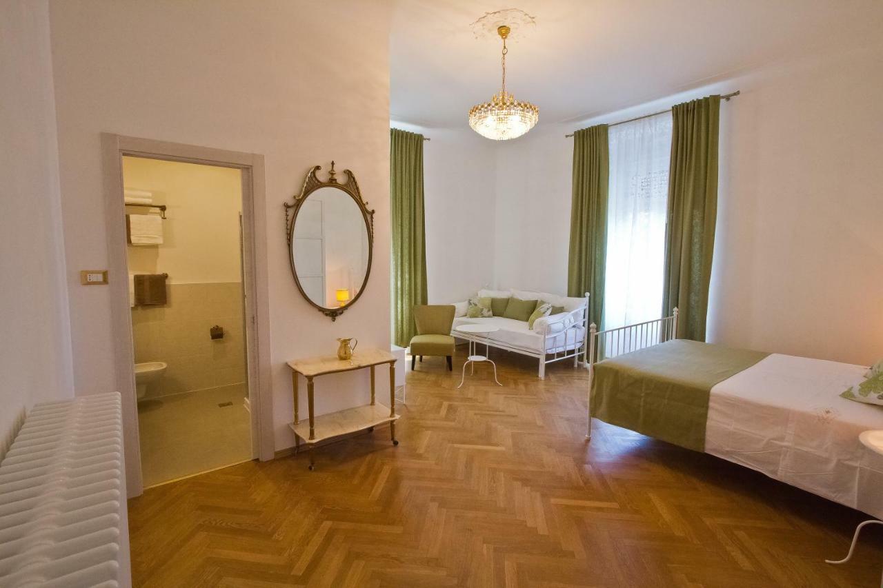 Golden Rooms Bed & Breakfast Trieste Ngoại thất bức ảnh
